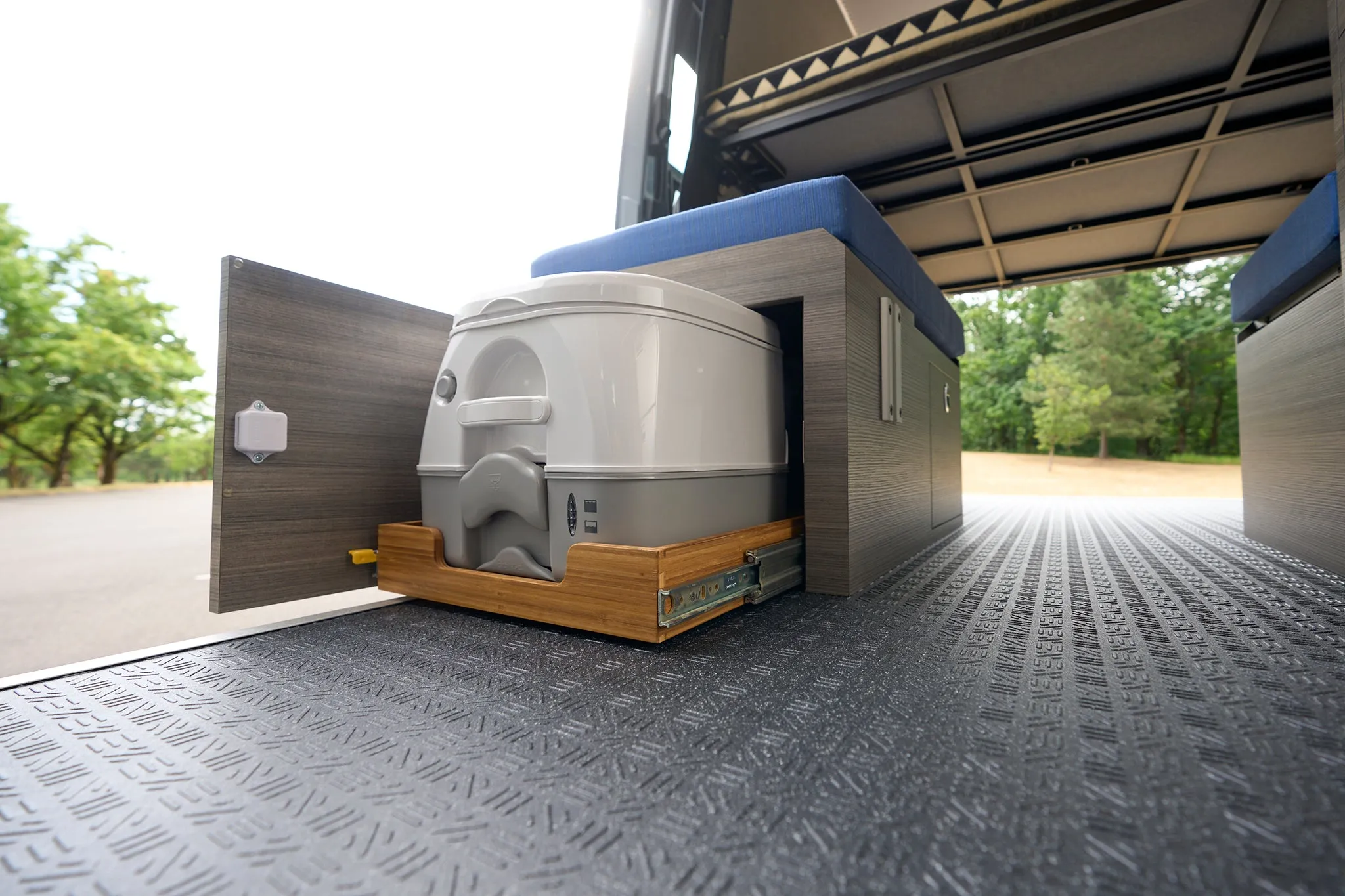 Outside Van Ripcord 2021 Sprinter 144 4x4