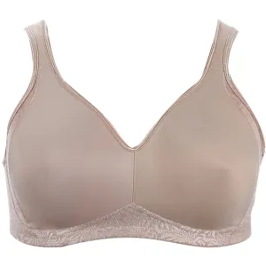 Playtex 18 Hour Seamless Smoothing Wirefree Bra 4049