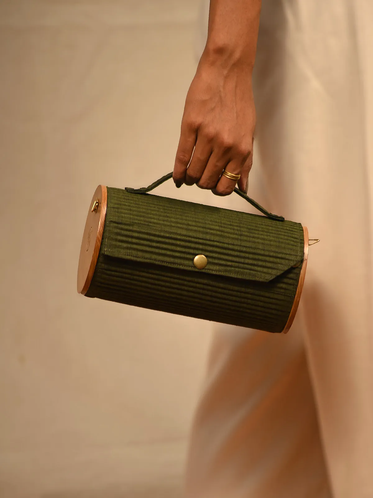 Summer Grove Round Clutch